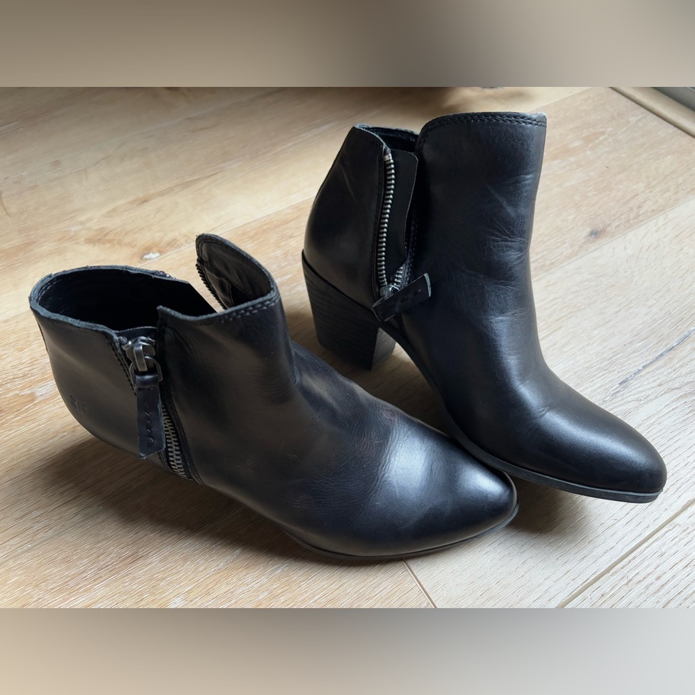Fry leather boots/black/6.5/near New.